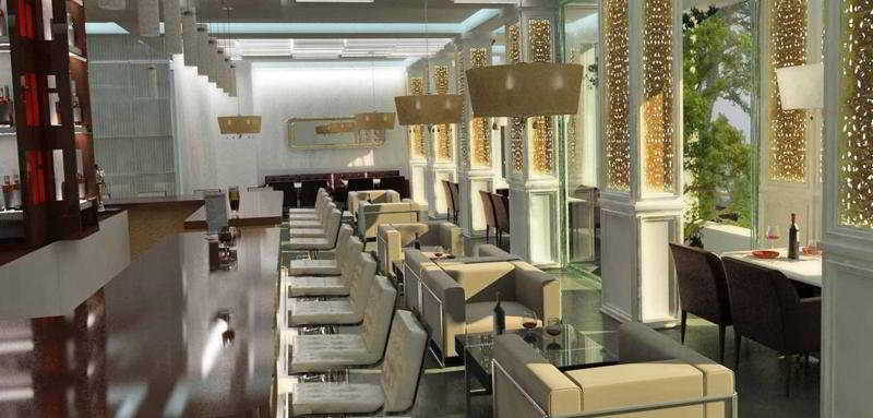 Hôtel La Maison Blanche Tunes Exterior foto The interior of the restaurant